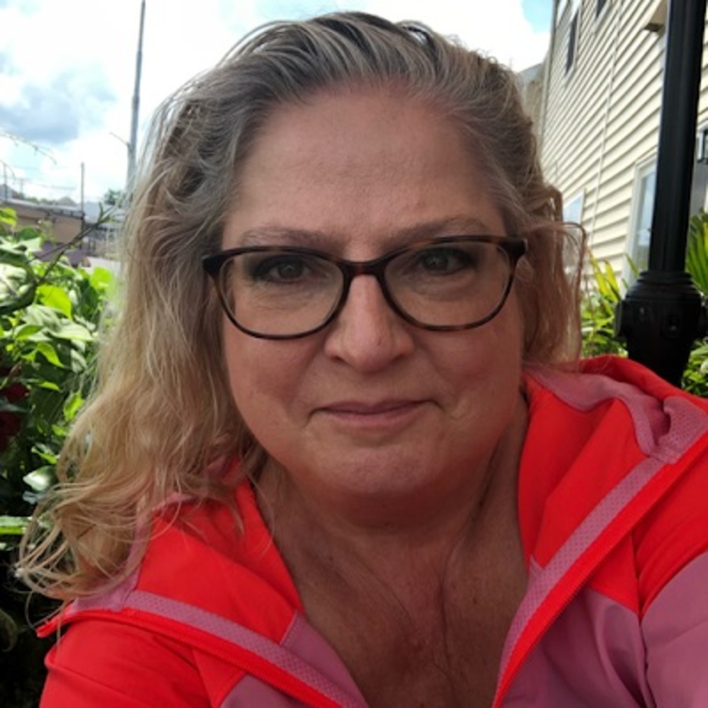Meet your Posher, Dana